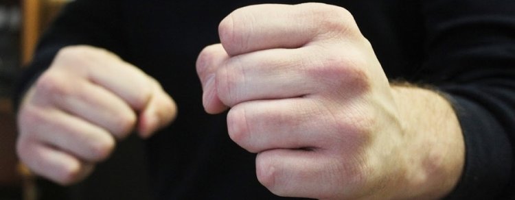 Охранники в Чите жестоко избили мужчину