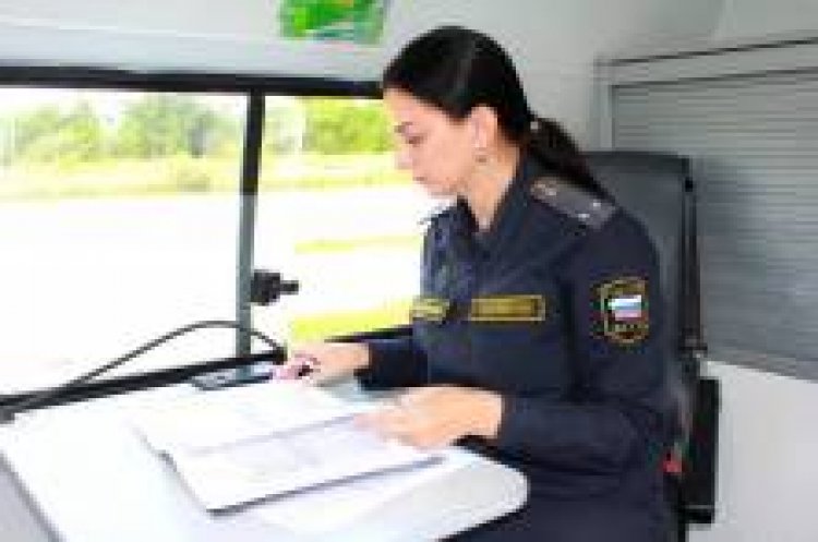 Приставы взыскали с ЧОП задолженность по заработной плате