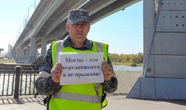 Сотрудниками ведомственной охраны Минтранса России предотвращена попытка суицида.