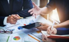 Аутсорсинг для малого бизнеса: стоит ли нанимать исполнителей?