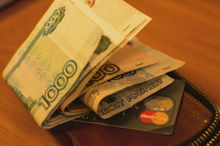 К концу года средняя заработная плата россиян может вырасти до 47 тысяч рублей в месяц.