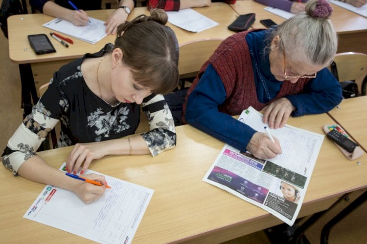 Мамы и люди старше 50 лет смогут бесплатно получить новую профессию