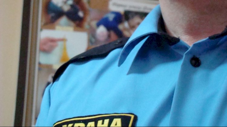 Охранники обычно не хотят работать в учебных заведениях